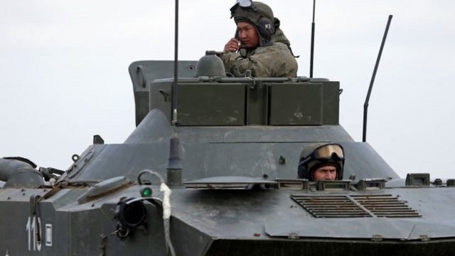 Tanque russo na Crimeia em março de 2021