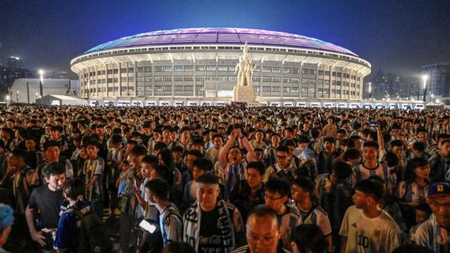 Seoul's new domed stadium will let fans watch games from hotel rooms