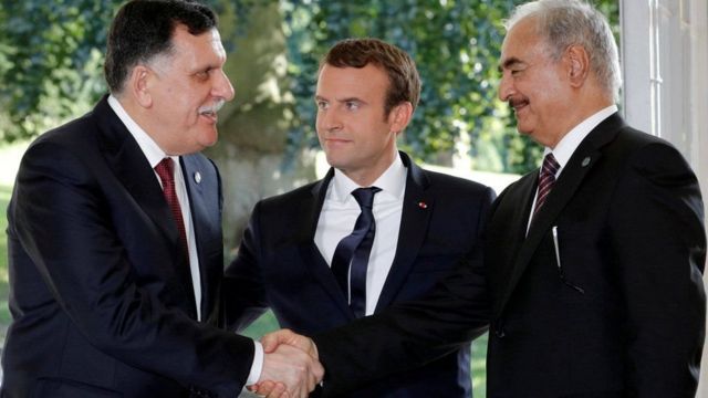 Macron con Sarraj y Haftar