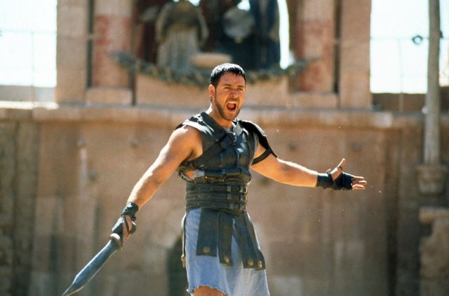 史詩大片《角鬥士》(Gladiator),描述了那個手持寶劍、腳踩涼鞋的古羅馬角鬥士的傳奇故事