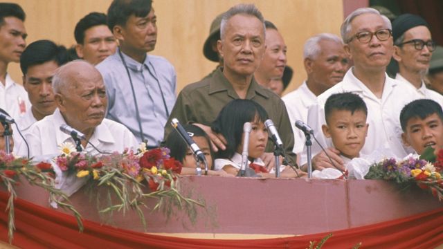 Tôn Đức Thắng, Nguyễn Hữu Thọ và Lê Đức Thọ ở Sài Gòn năm 1975