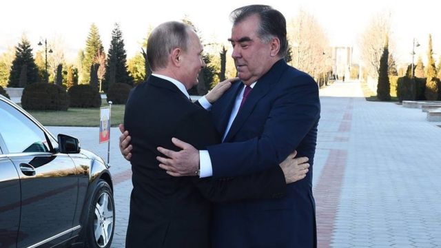 Путинни Тожикистон президенти қабул қилди