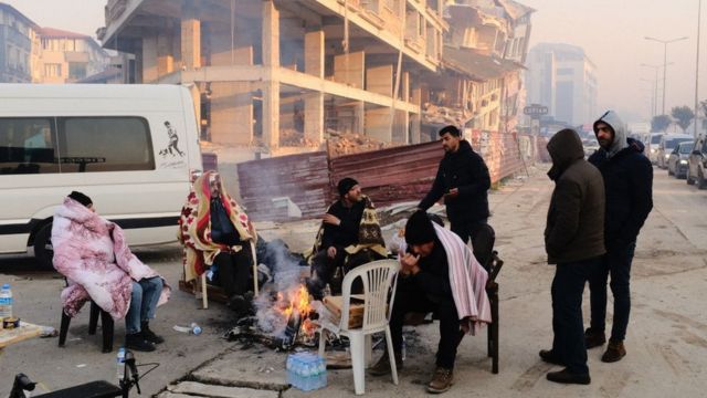 زلزال تركيا وسوريا حصيلة قتلى الزلزال تتجاوز 20 ألفاً ومدير منظمة