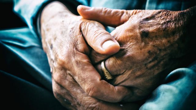 hands of an elderly person