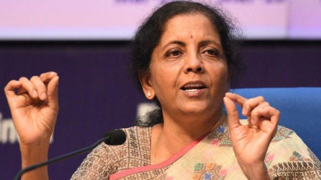 நிதியமைச்சர் நிர்மலா சீதாராமன்