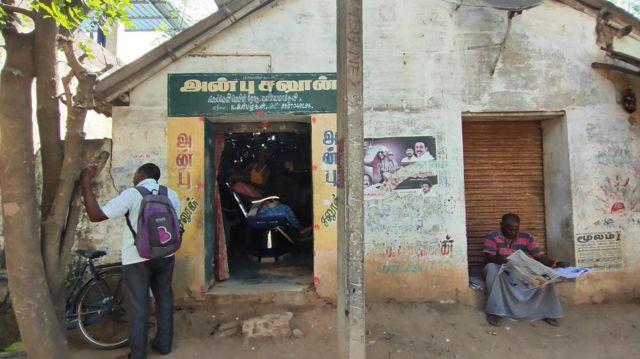 என்.எல்.சி சுரங்க விரிவாக்க பணிக்கு நெல் பயிர்கள் அழிப்பு கிராம மக்கள் போராட்டம்