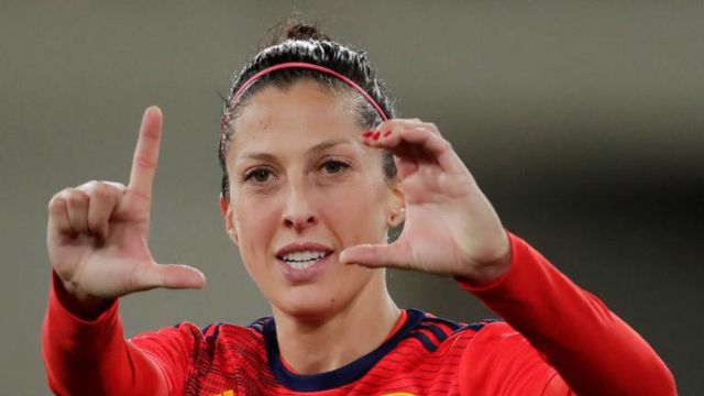Jenni Hermoso celebra la victoria de España