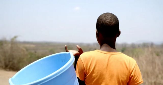 பெண்குழந்தை விற்பனை