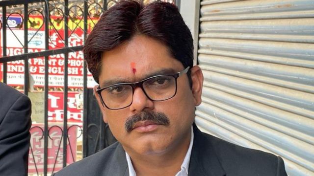 அதிக் அகமதுவின் வழக்கறிஞர் விஜய் மிஷ்ரா