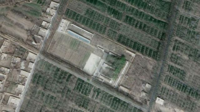 Спутниковый снимок 2018 года, на котором виден лагерь в Хотане, куда поместили Аблета