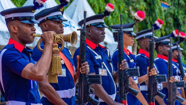 Ndị ọrụ Civil Defence