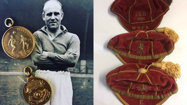 Babe Ruth jersey fetches record-breaking $5.64m at auction - BBC News