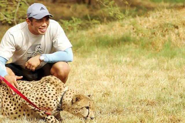 Брайан Хабана с гепардом