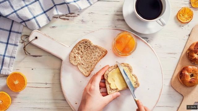 Le petit déjeuner est-il vraiment le repas le plus important de la journée  ? - BBC News Afrique
