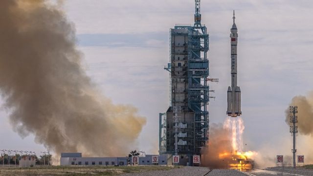 Shenzhou-12 uzay aracı