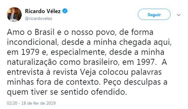 Tuíte de Vélez declara amor ao Brasil e faz pedido de desculpas