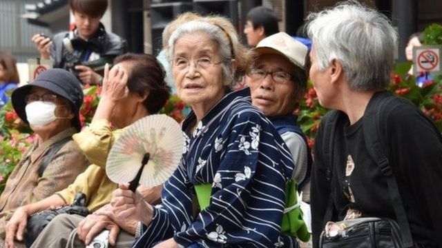 日本近三分之一的人口年龄在65岁以上，该比例为全球最高(photo:BBC)