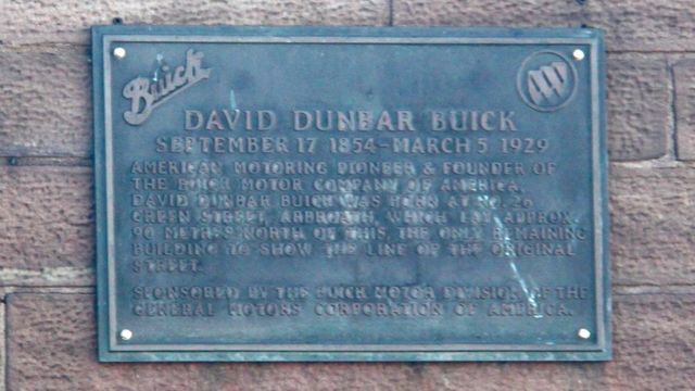 Placa homenageando David Buick