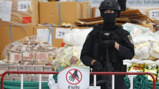 Cảnh sát Thái Lan thu giữ một lượng lớn ma túy và chuẩn bị tiêu hủy tại thành phố Ayutthaya vào tháng 06/2020