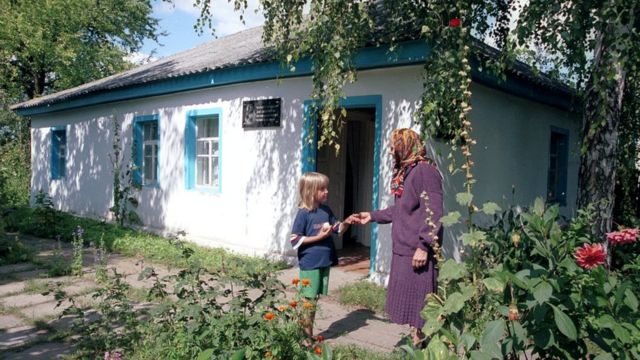 Музей-садиба Катерини Білокур у Богданівцях