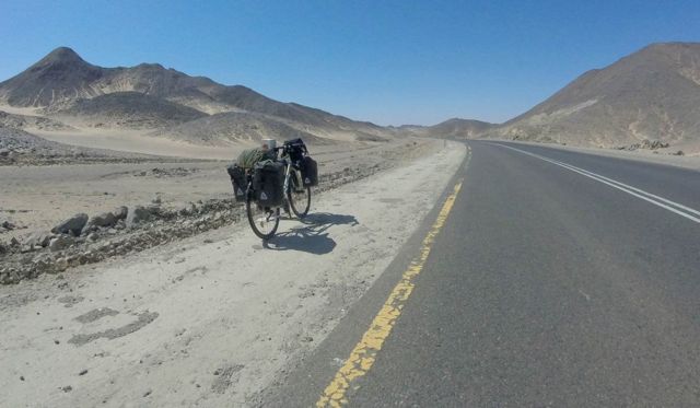 Rebecca Lowe's bike in the Sahara