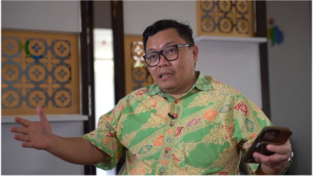 Dr. Yogi Suprayogi Sugandi from Bandung
