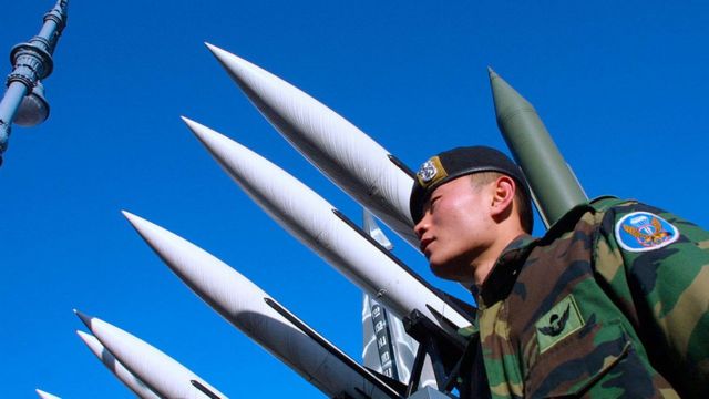 Hàn Quốc, Mỹ phóng 8 tên lửa để đáp trả Bắc Hàn - BBC News Tiếng Việt