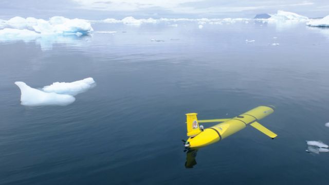 Boaty McBoatface' polar ship named Attenborough - BBC News