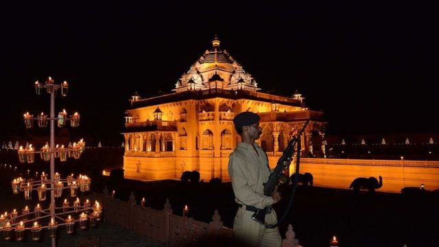 ગાંધીનગરસ્થિત અક્ષરધામ મંદિર