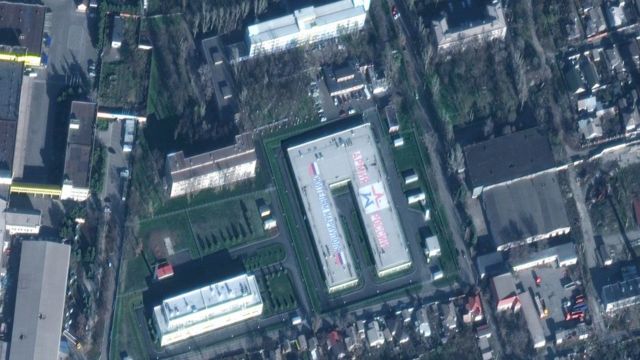 Спутниковые снимки оккупированного Мариуполя: новый военный объект ...