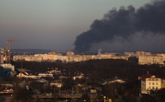 Aeroporto de Lviv foi atacado por russos