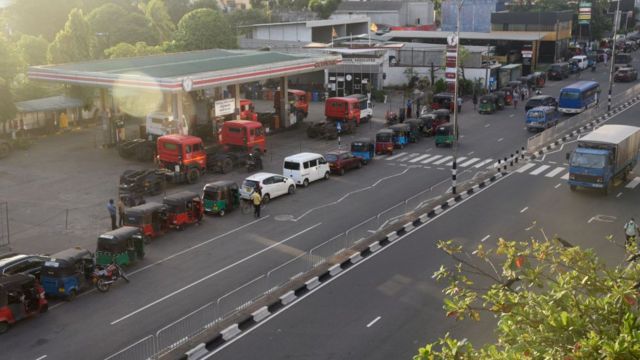 இலங்கை நெருக்கடி