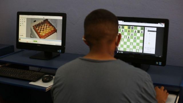 Tecnologia na vida diária: XADREZ: O COMPUTADOR versus O CAMPEÃO