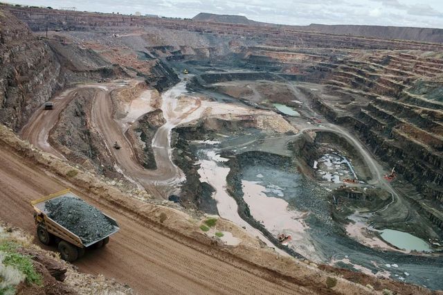 Orapa, a maior mina de diamantes do mundo