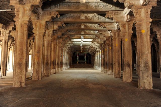 புயலை எப்படி மன்னர்கள் எதிர்கொண்டார்கள்