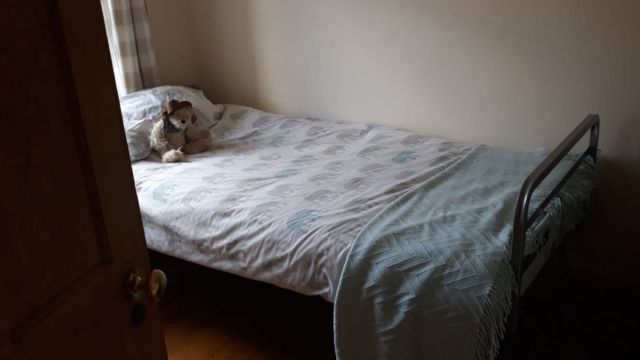 Ukraine War Refugees Swansea Covid, Can I Donate Bed Frame