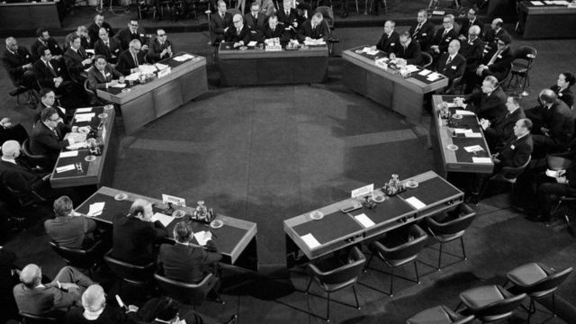 புதினை கைது செய்வது சாத்தியமா?