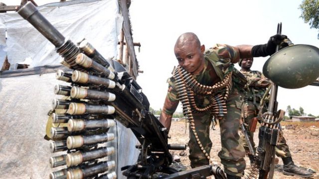 Près de 2000 armes de guerre saisies Congo-Brazzaville