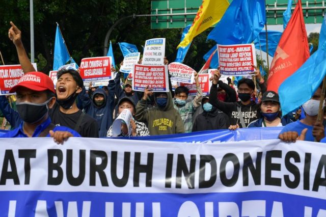 Demo tolak UU Cipta Kerja