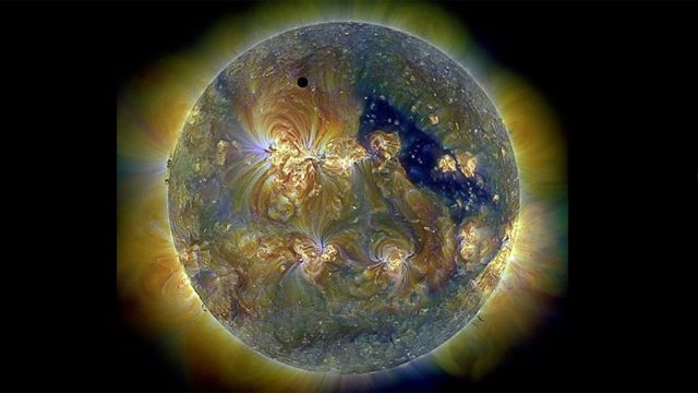 Um mapa do sistema solar mostra a época do ano.