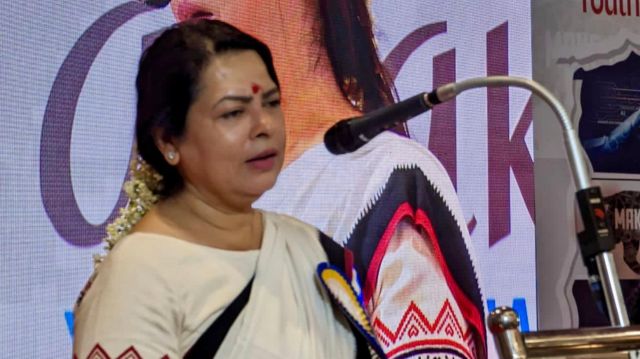 மீனாட்சி லேகி சர்ச்சை