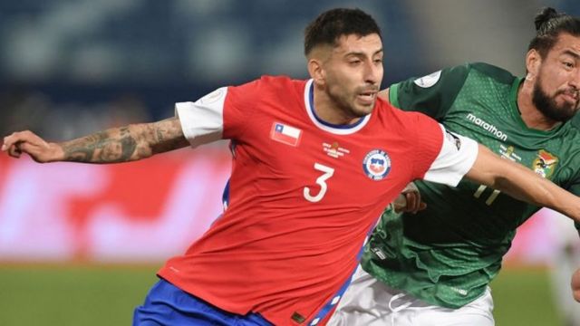 Copa América: por los de Chile taparon el logo de Nike de - BBC News Mundo