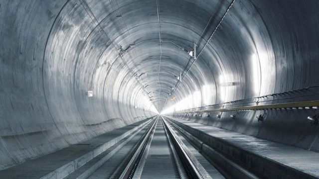 Đường hầm xe lửa xuyên núi dài nhất thế giới BBC News