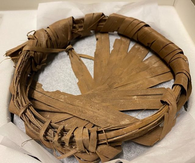 Artefato de folhas de tamareira de 2,1 mil anos