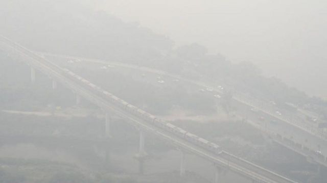 டெல்லியில் தீவிர காற்று மாசு