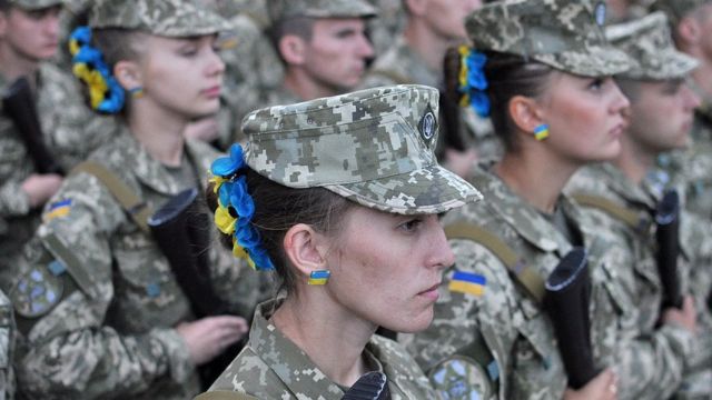 Фото украинских женщин военных