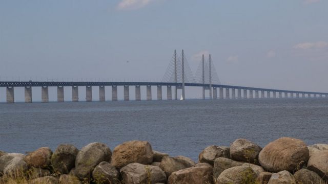 Olayla ilgili olarak Eylül ayında, Danimarka ve İsveç arasındaki Oresund Köprüsü dahil bazı yol ve köprüler trafiğe kapatılmıştı.