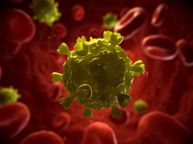 Ilustración de partículas del virus del VIH en el flujo sanguíneo.