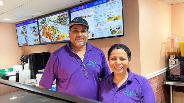 Rayshad Beepath, originaire de Trinité-et-Tobago, et sa femme, Marylena, sont les propriétaires de Ray's Caribbean American Food.