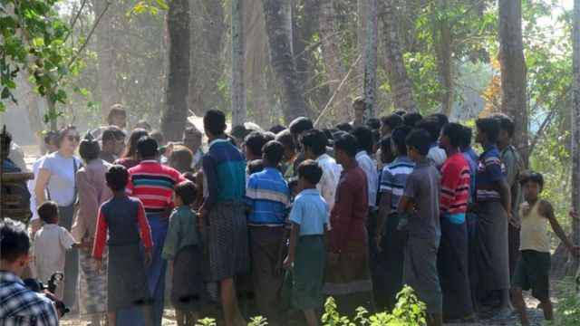 ရခိုင်ရှိ ရိုဟင်ဂျာစခန်းကို ယန်ဟီးလီရောက်စဉ်